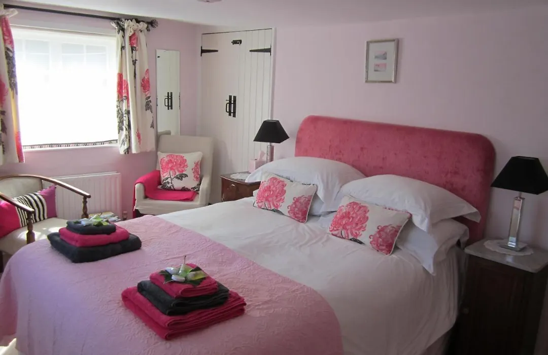 Vine Cottage-1